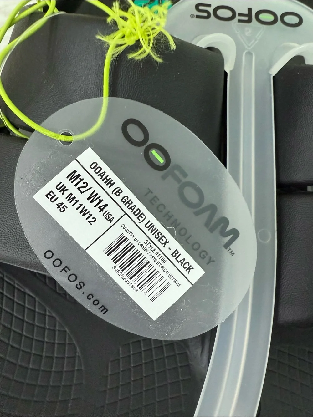 OOFOS comfortable black